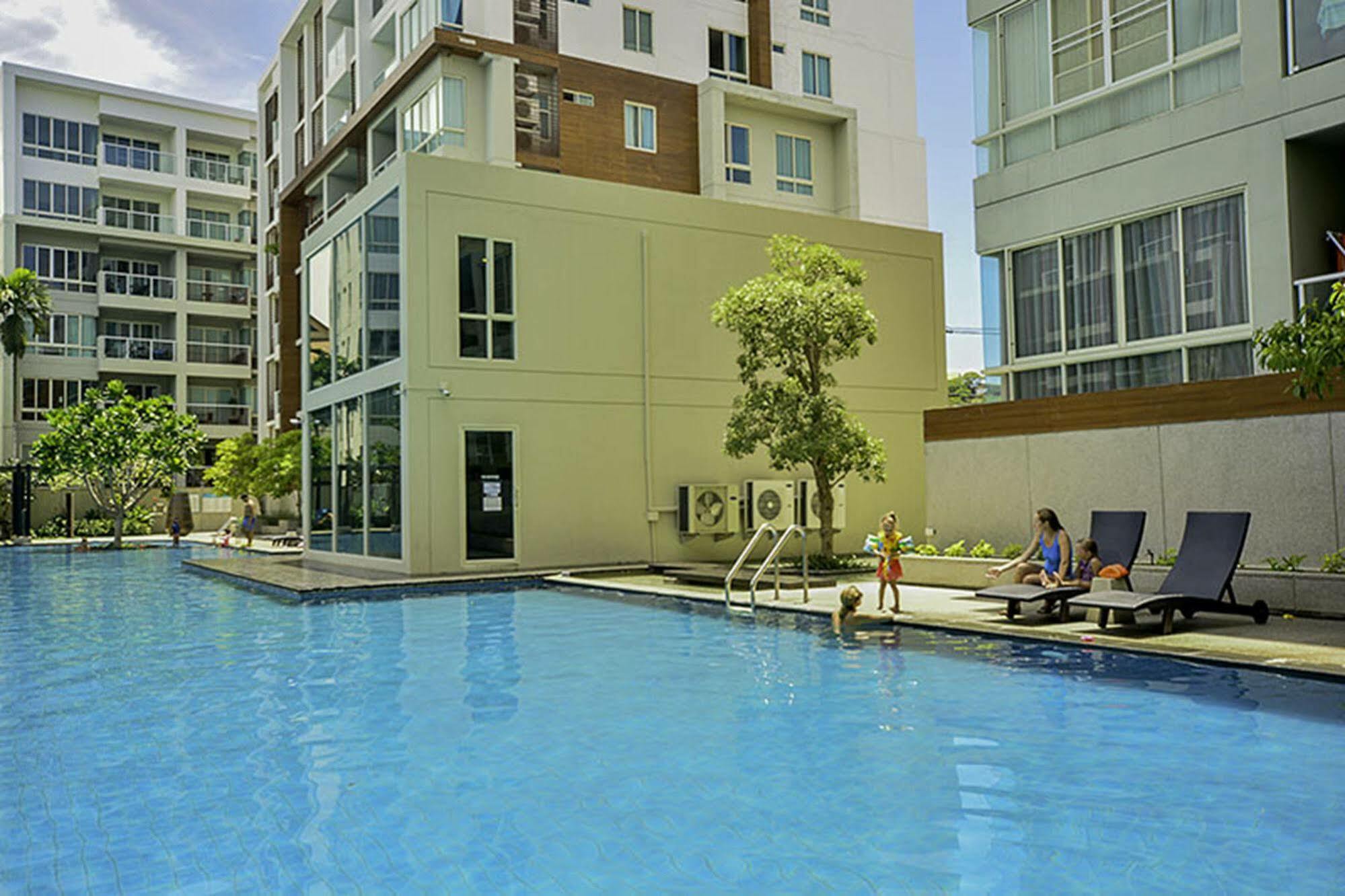 The Seacraze By Puppap Apartment